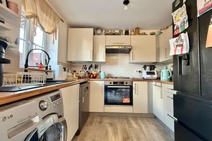 Kitchen- click for photo gallery